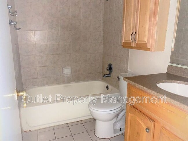 Photo - 14122 Newcomb Ave