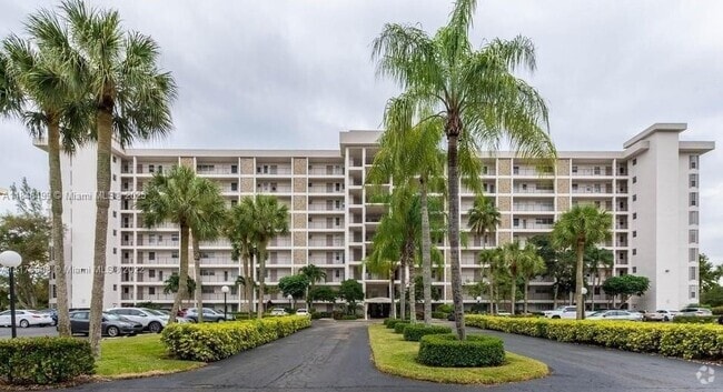 Building Photo - 3000 S Course Dr Unit 304 Rental