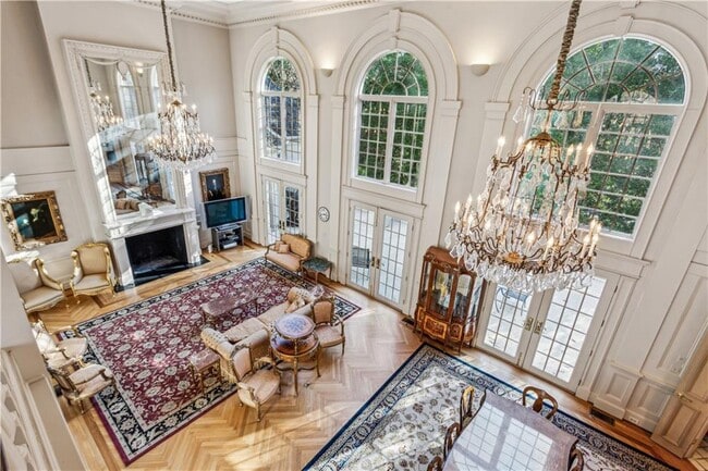 Photo - 712 W Paces Ferry Rd NW