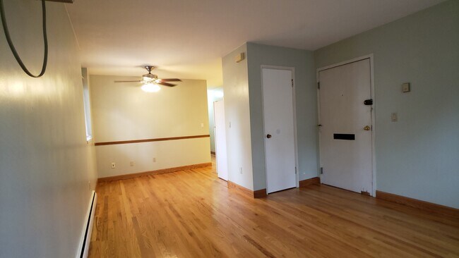 Photo - 1709 Como Ave SE Unit #1