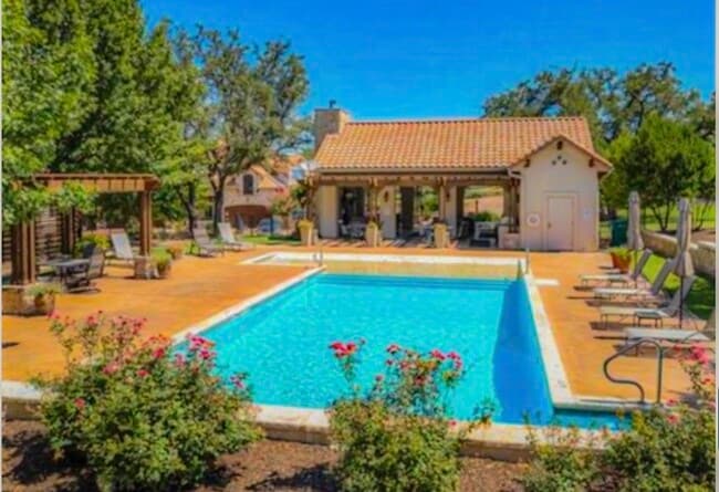 Photo - 108 Tuscan Dr