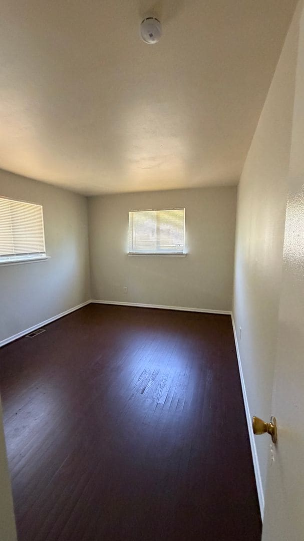 Photo - Lovely 3 Bedroom, 1 Bathroom Home