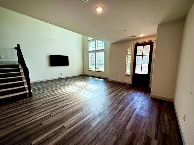 Photo - 3672 Wellesley Ave