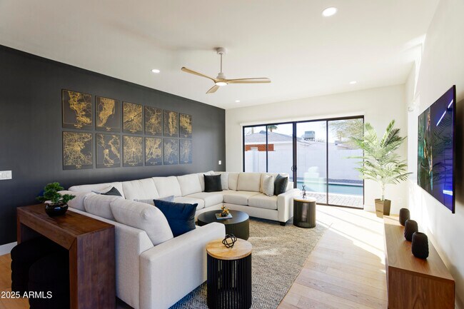 Photo - 7520 E Highland Ave