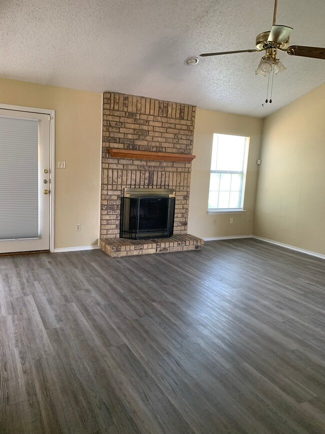 307 Eichelberger Dr