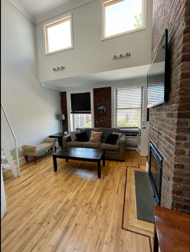 Photo - 446 W 50th St Unit ID1323929P