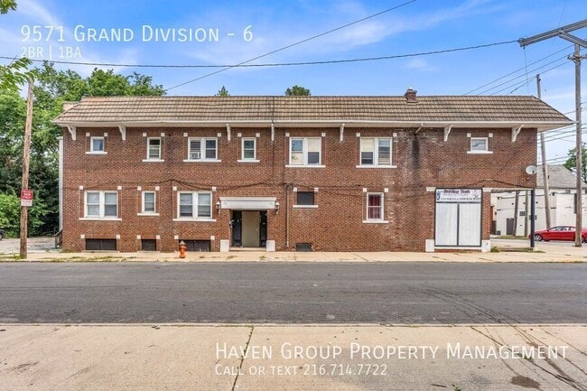 Building Photo - 9571 Grand Division Ave Unit 6