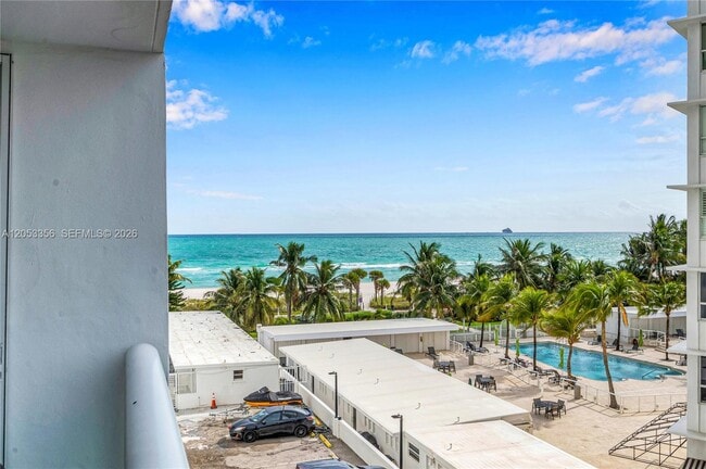 Photo - 5001 Collins Ave Unit 4E