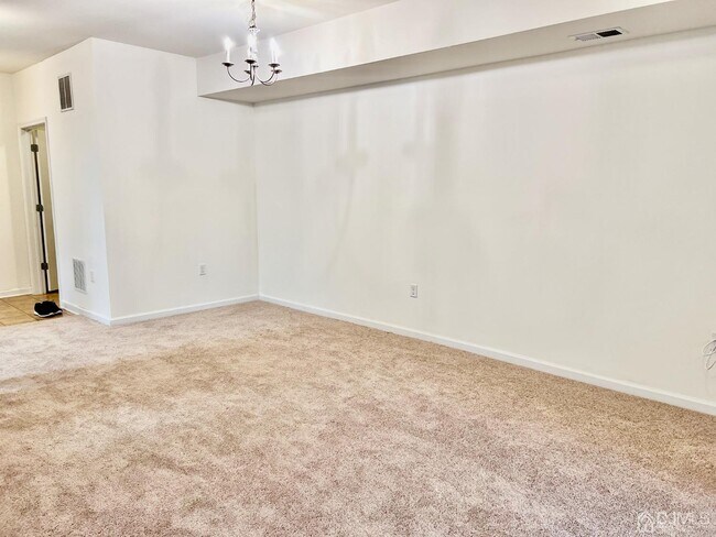 Photo - 716 Liberty Ct