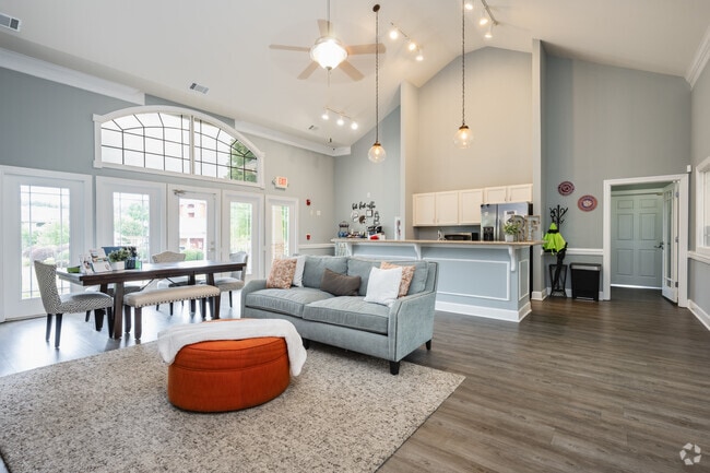 Clubhouse - River Falls