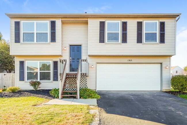 Building Photo - 1365 Randan Dr