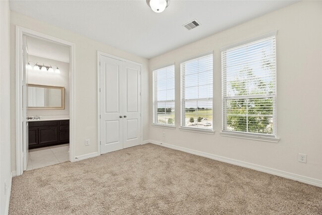 Photo - 9679 Towne Lake Pkwy