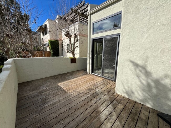 Photo - Modern, Updated 3-Bedroom Home in Stoneridge with Air Conditioning