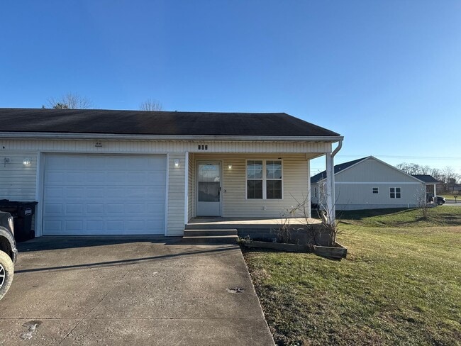 Building Photo - 3 Bedroom on Woebegona