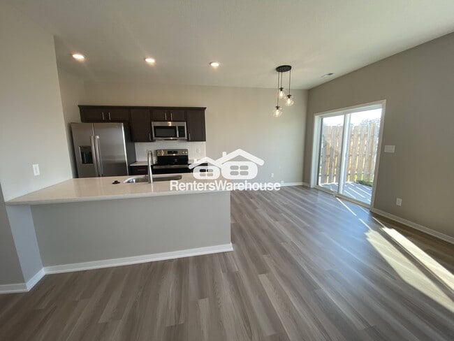 Photo - 7000 Lake Ridge Ave