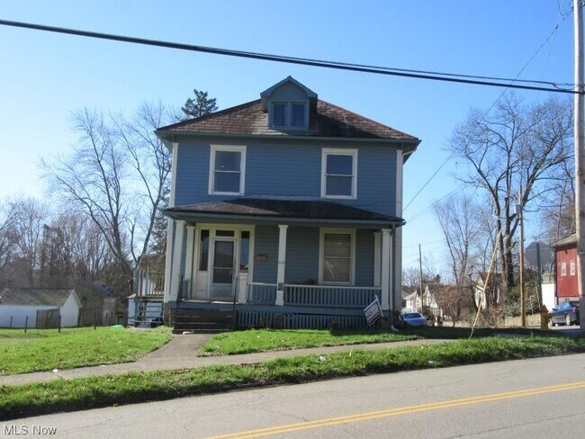 Photo - 1532 Ridge Ave