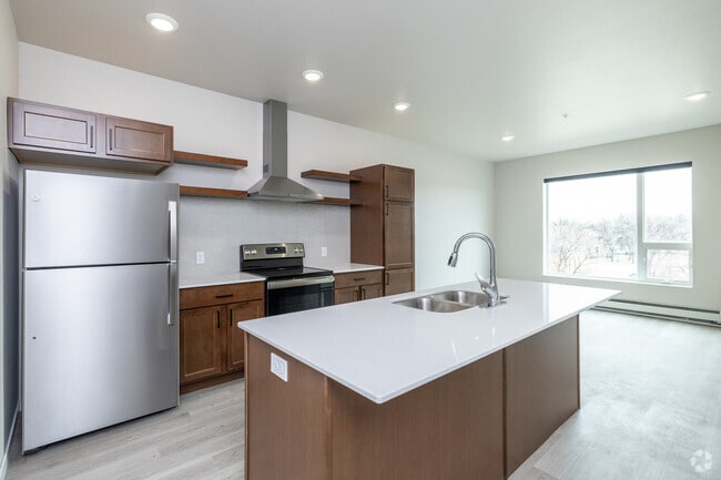 2BR, 2BA - 967SF - Kitchen