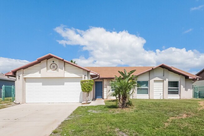 Building Photo - 911 San Rafael Way