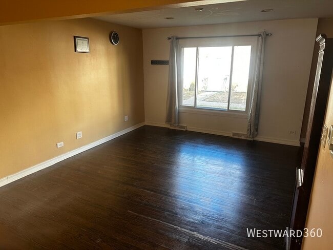 Photo - 7530 N Bell-