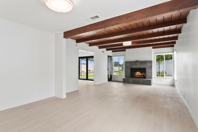 Photo - 4444 Don Felipe Dr