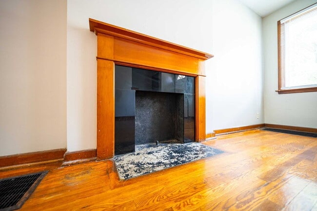Photo - 213 E Hudson St