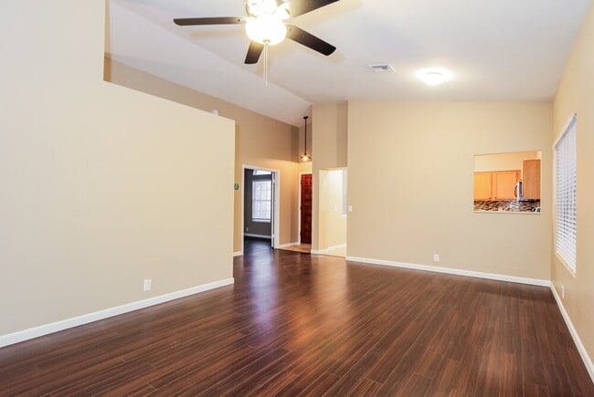 Photo - 19415 N 77th Ave