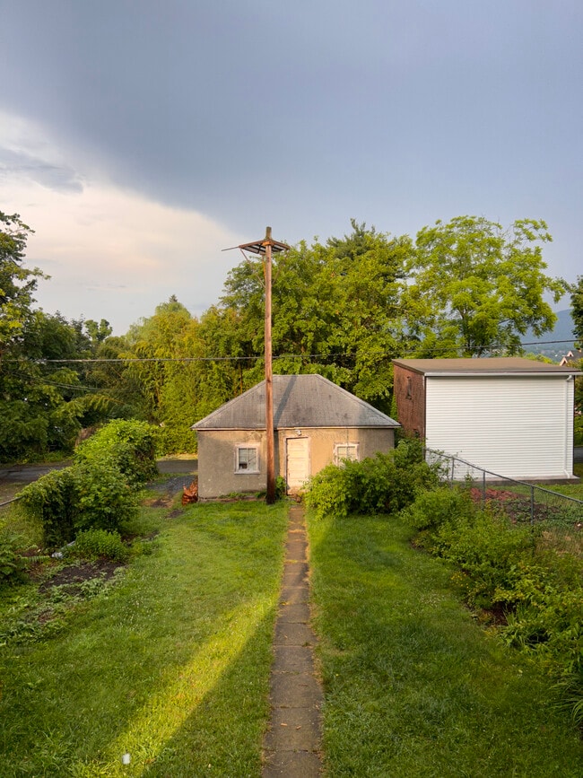 Photo - 508 Liberty St Unidad -1