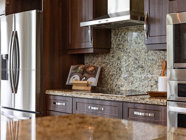 2645 S Bayshore Dr Unit 304