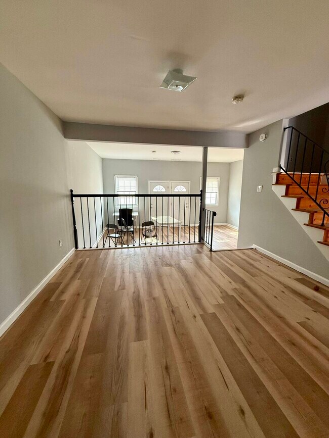 24 Redbud Rd