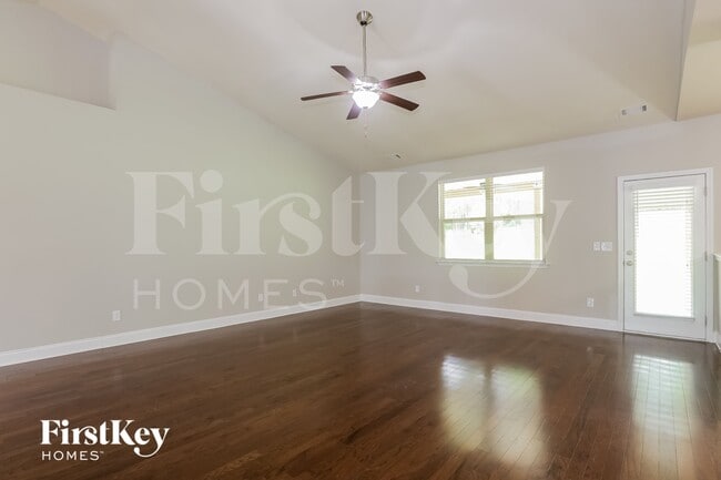 Photo - 1022 Yorkshire Dr