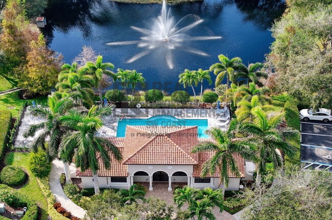 Building Photo - 27020 Adriana Cir Unit Apt 201