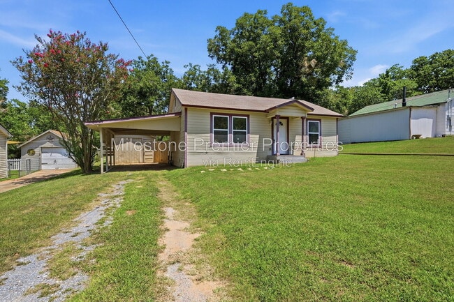 Photo - 1107 W Hanna St