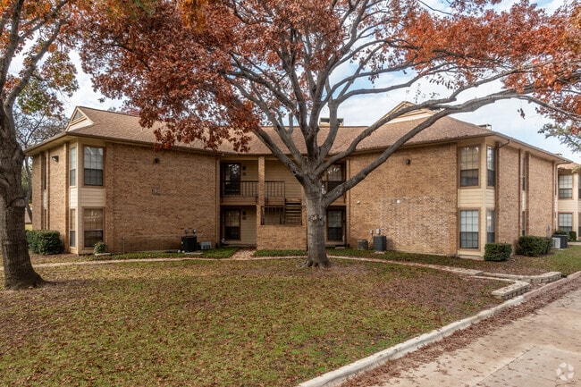 Additional Building View - Valley of Bent Tree Condominiums