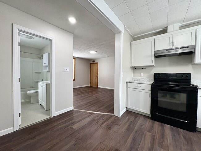 Photo - 28 Bartlett St