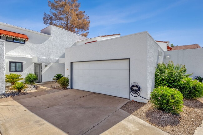 Photo - 13827 North 42nd Pl