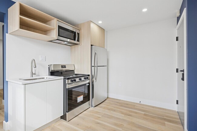 Photo - 4522 Baker St Unit 6