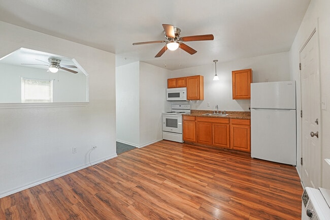 Photo - 720 Pritchett Ln