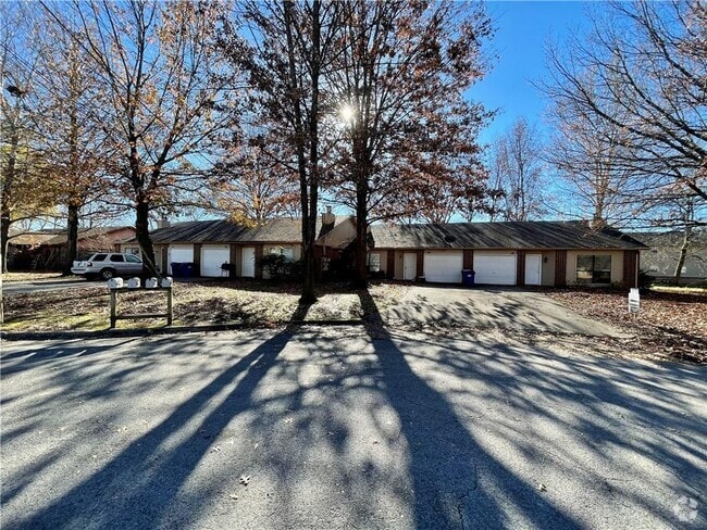Building Photo - 501 SW 11th St Rental