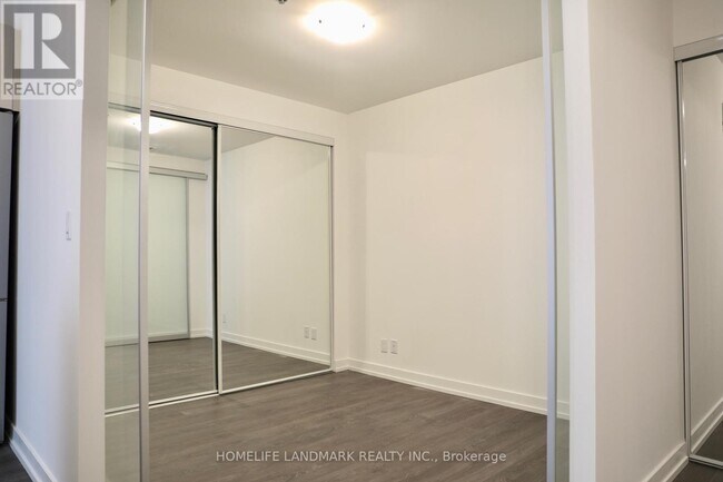 Photo - 203 College St Unité 507