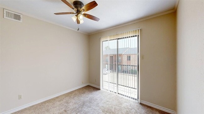 Photo - 904 University Oaks Blvd Unit 20