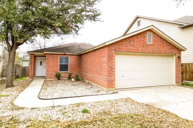 Photo - 511 Mathis Mdw