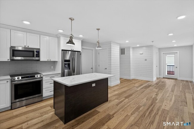 Photo - 32 1/2 Village Rd Unit 1