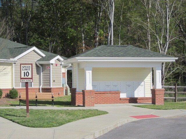 Windsor Crossing Apartments