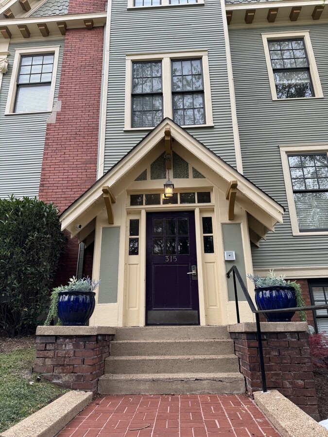 Milburn Apartments - Milburn Apartments