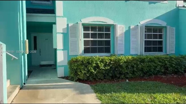 Building Photo - 2625 SE 20th Ct Unit 105-B