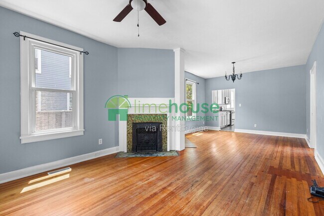 Photo - 106 Parkview Ave