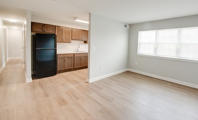 Photo - Villages of East River