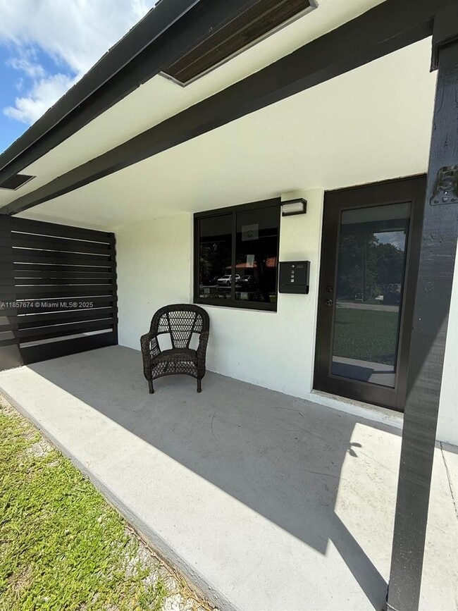 Photo - 2927 SW 19th St