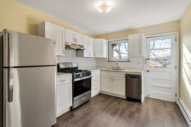 Pet Friendly Apartments For Rent In Yonkers Ny Forrent Com