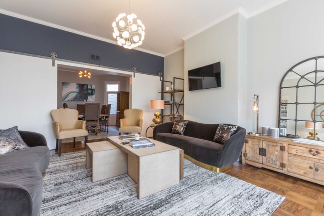 Photo - 574 Castro St